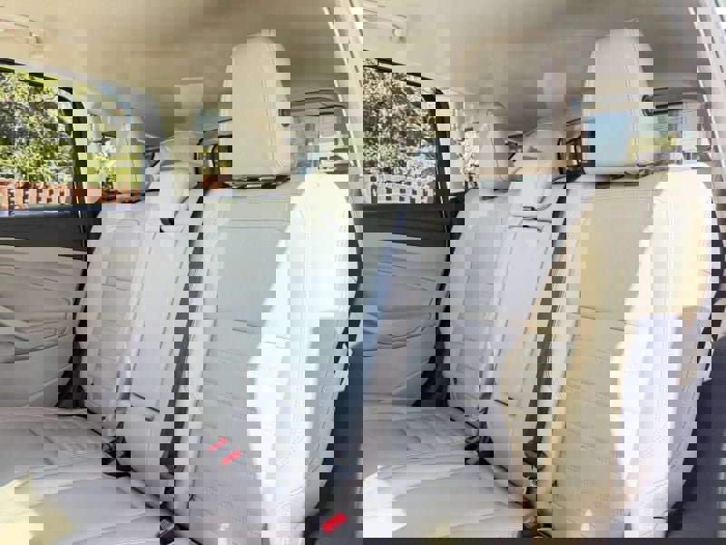 Used 2019 Ford Escape Titanium w/ U9j03 - Titanium Tow Package image 15