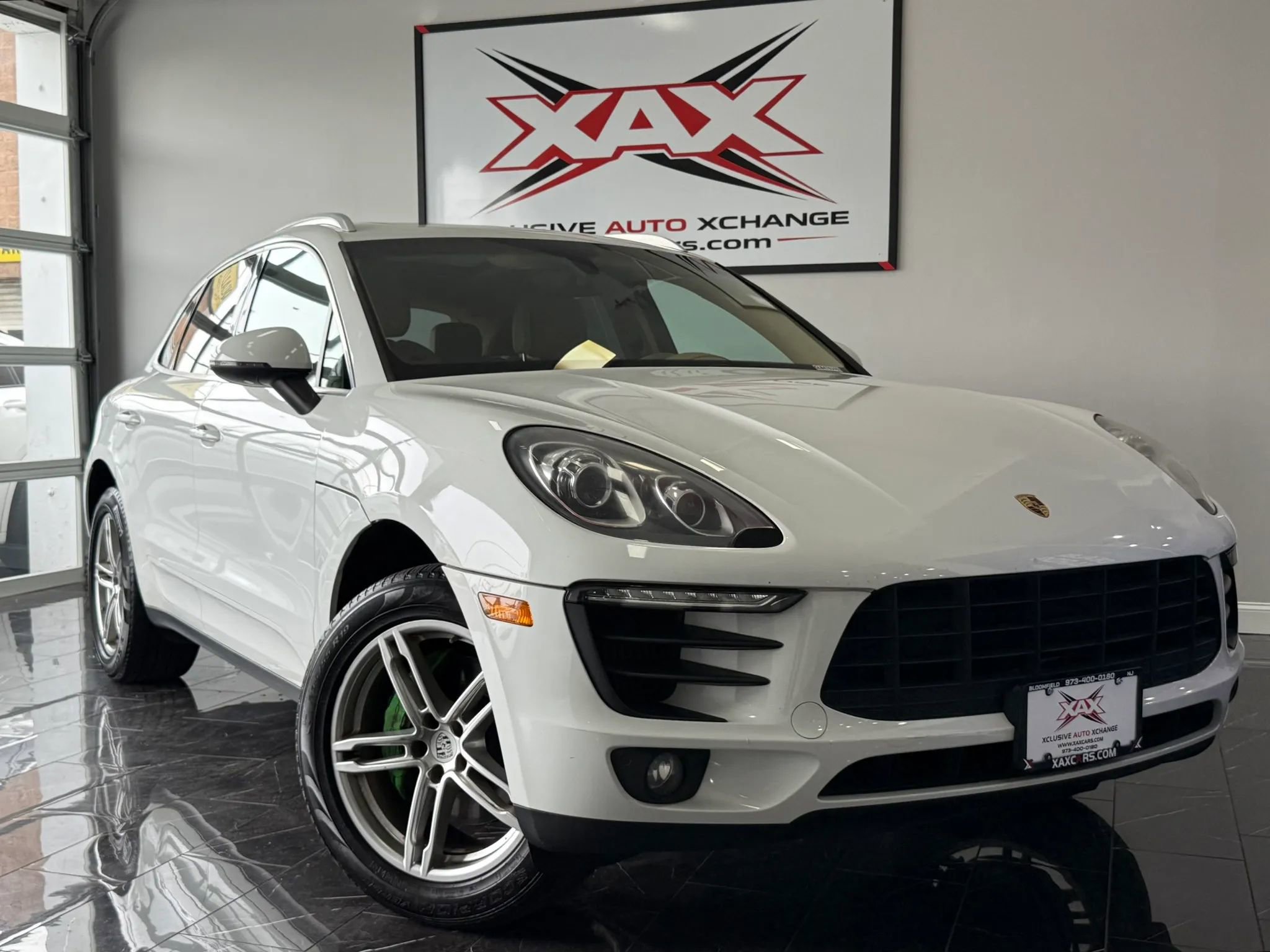 Used 2016 Porsche Macan S AWD/4WD image 1