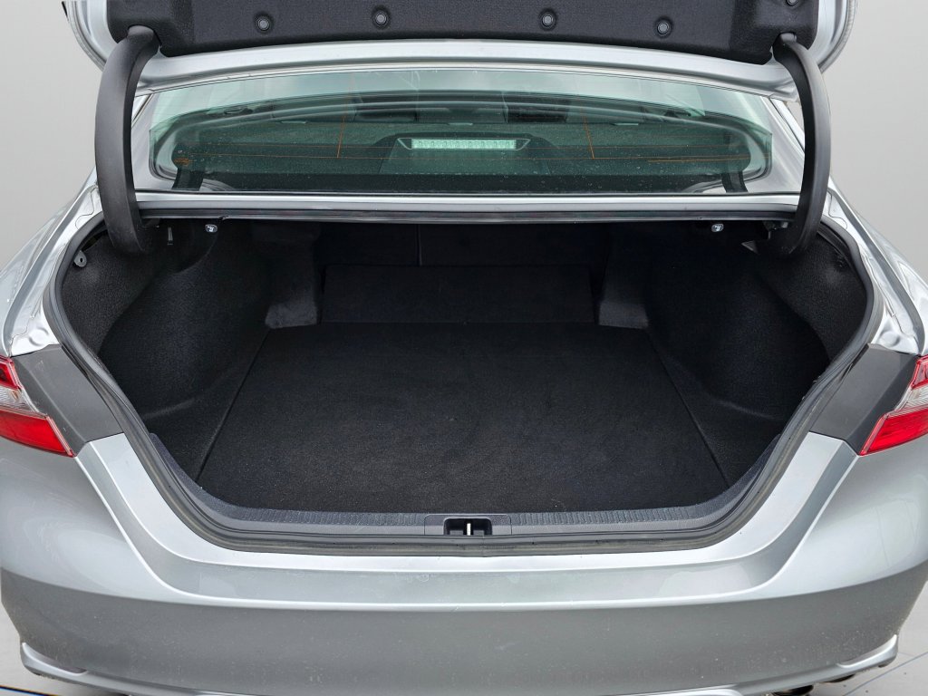 Used 2023 Toyota Camry SE image 17