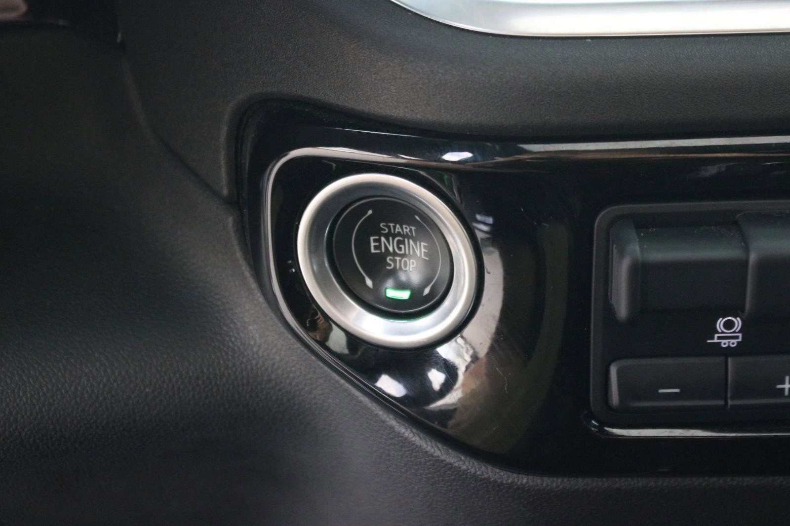 Used 2023 Chevrolet Silverado 1500 LTZ w/ LTZ Premium Package image 36