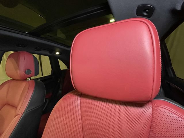 Certified 2026 Porsche Macan S AWD/4WD image 18