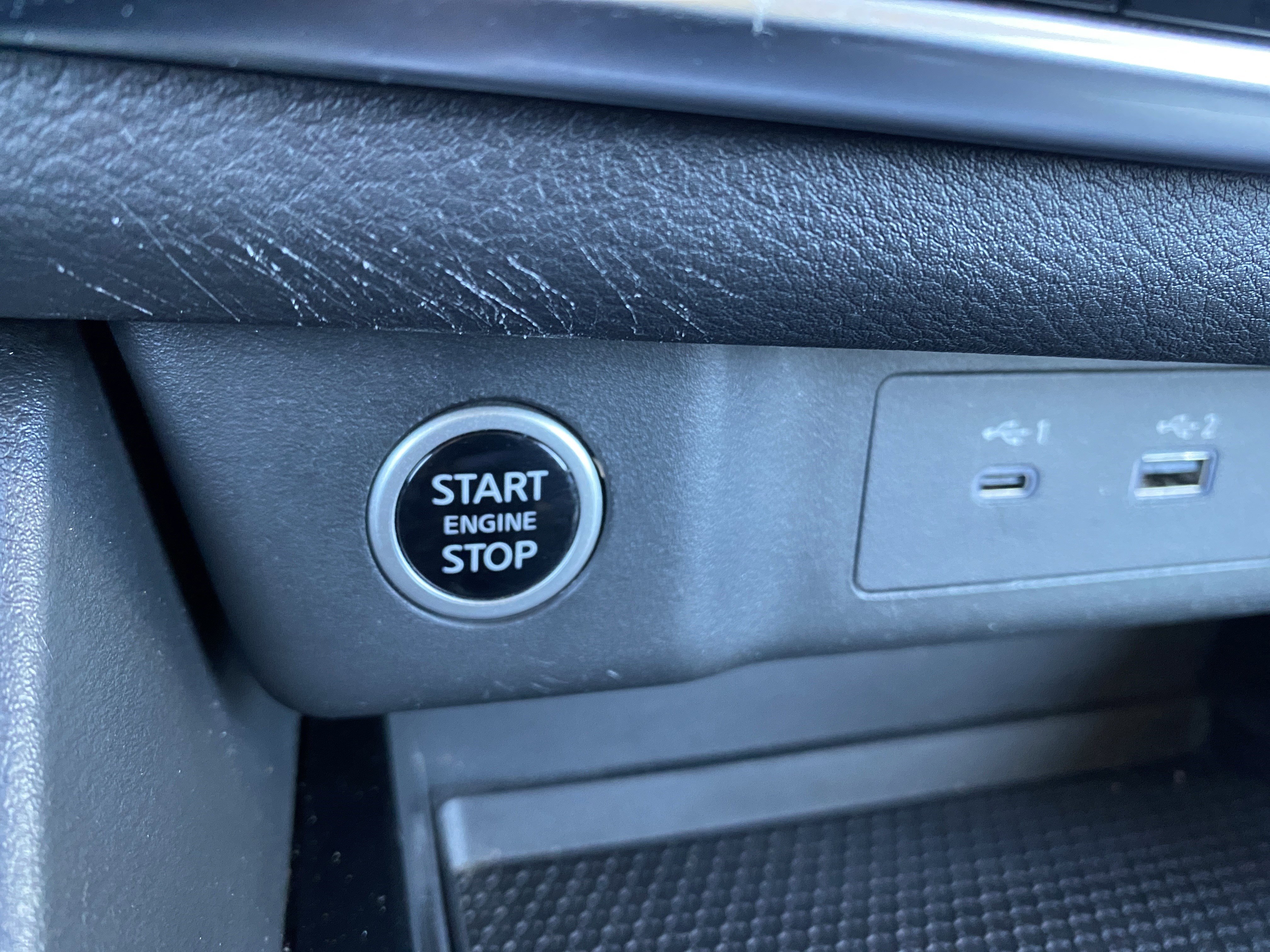 Used 2023 Nissan Rogue SV image 32