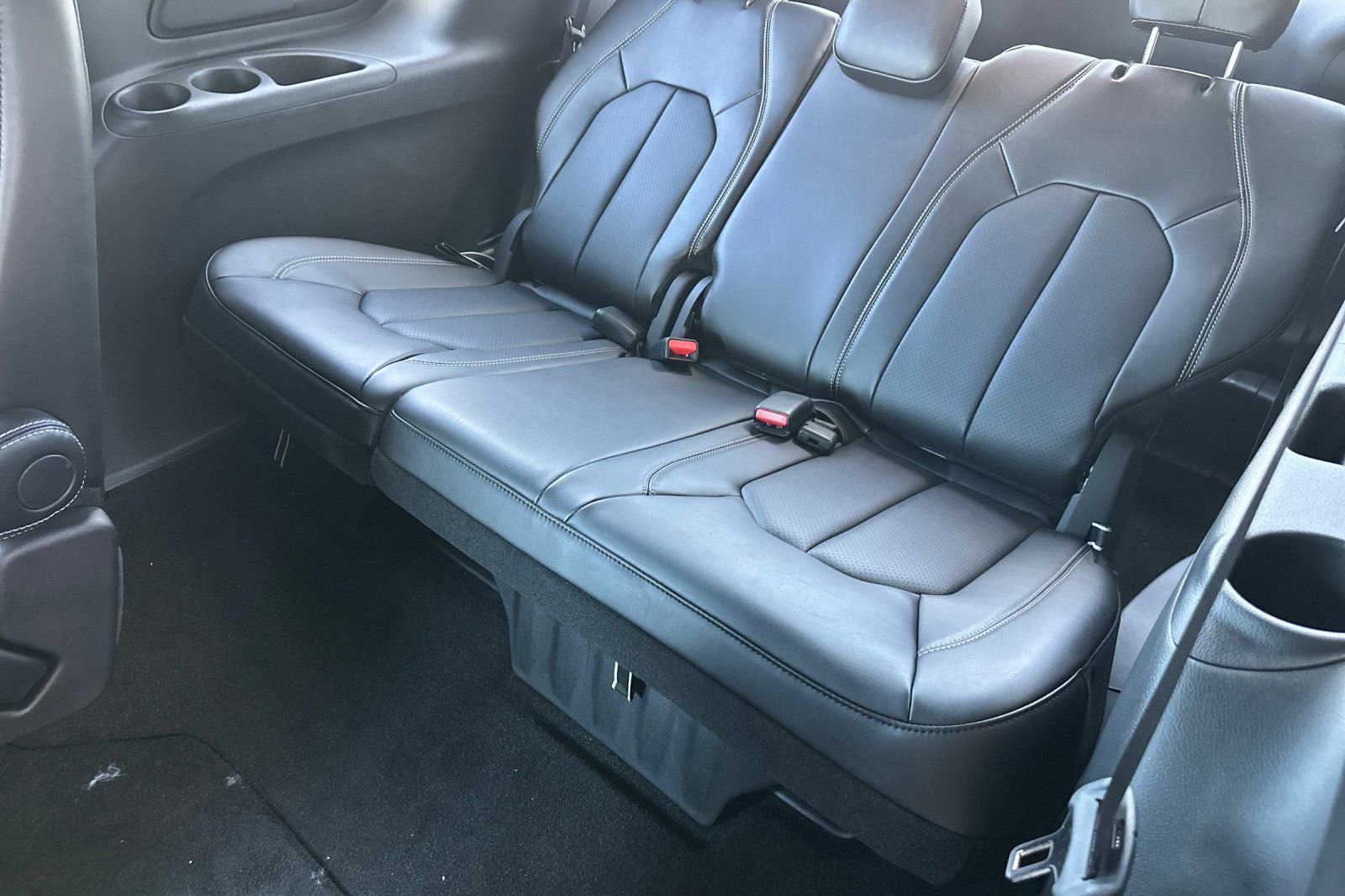New 2026 Chrysler Voyager LX FWD image 12