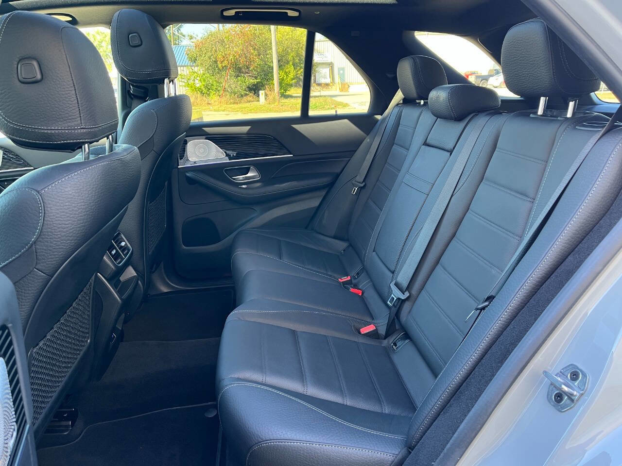 Used 2024 Mercedes-Benz GLE 450e 4MATIC image 23