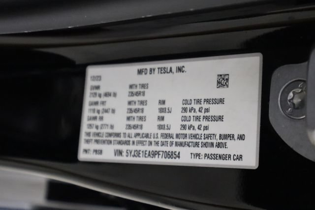 Used 2023 Tesla Model 3 Standard Range RWD image 40