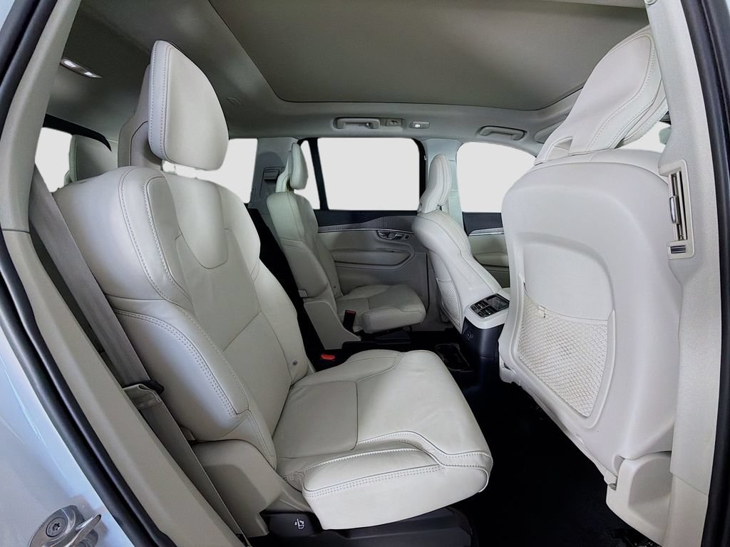 Used 2024 Volvo XC90 T8 Ultimate w/ Protection Package Premier AWD/4WD image 30