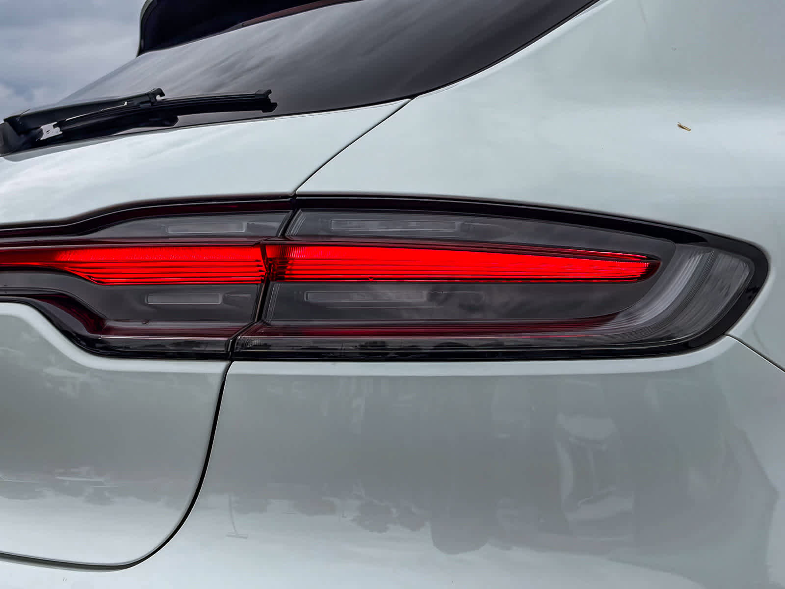 Used 2019 Porsche Macan AWD/4WD image 8