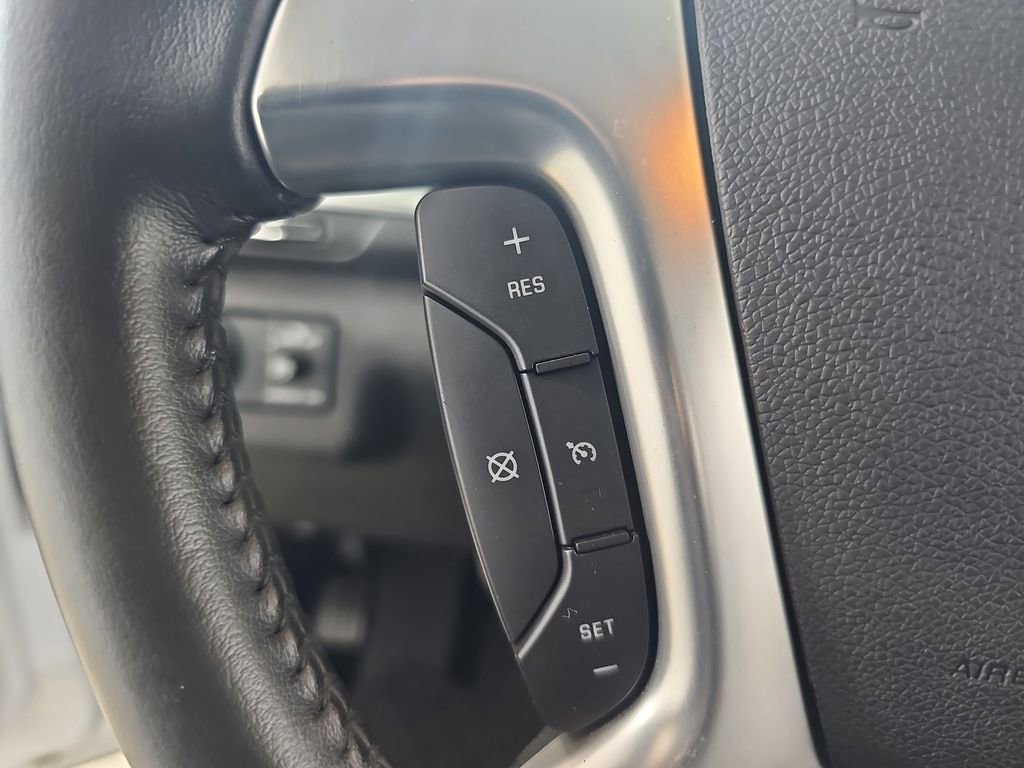 Used 2017 Chevrolet Traverse LT w/ Style and Technology Package image 22