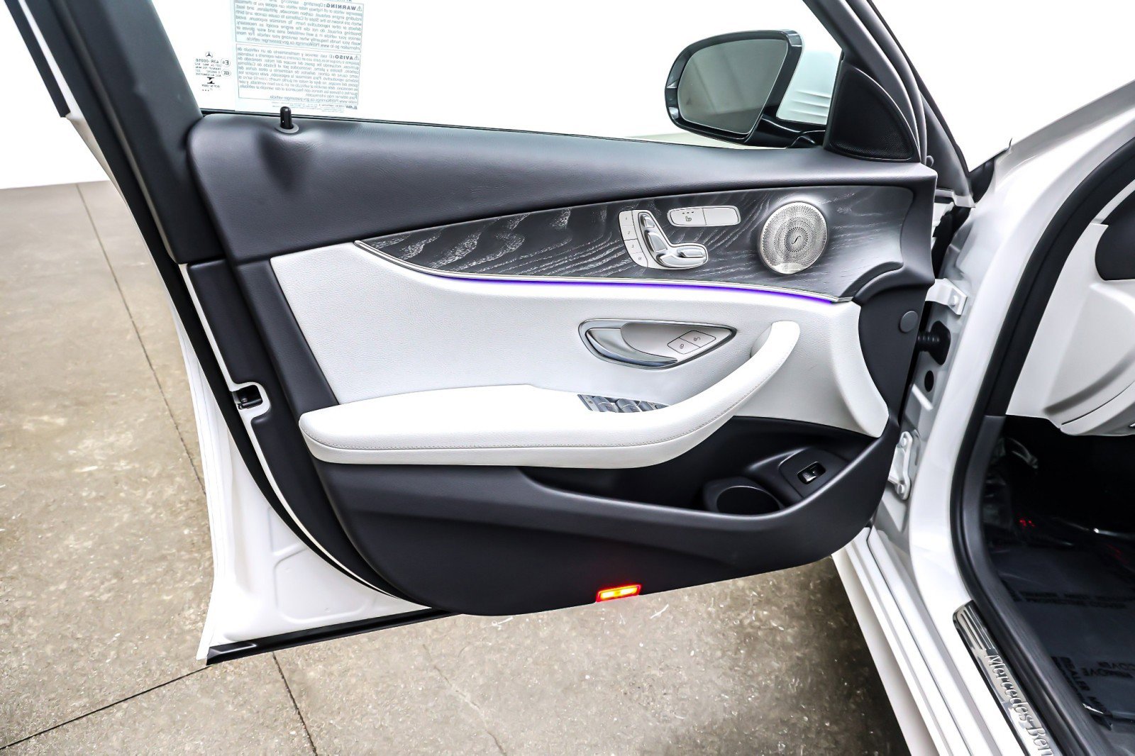 Used 2022 Mercedes-Benz E 350 4MATIC Sedan image 21