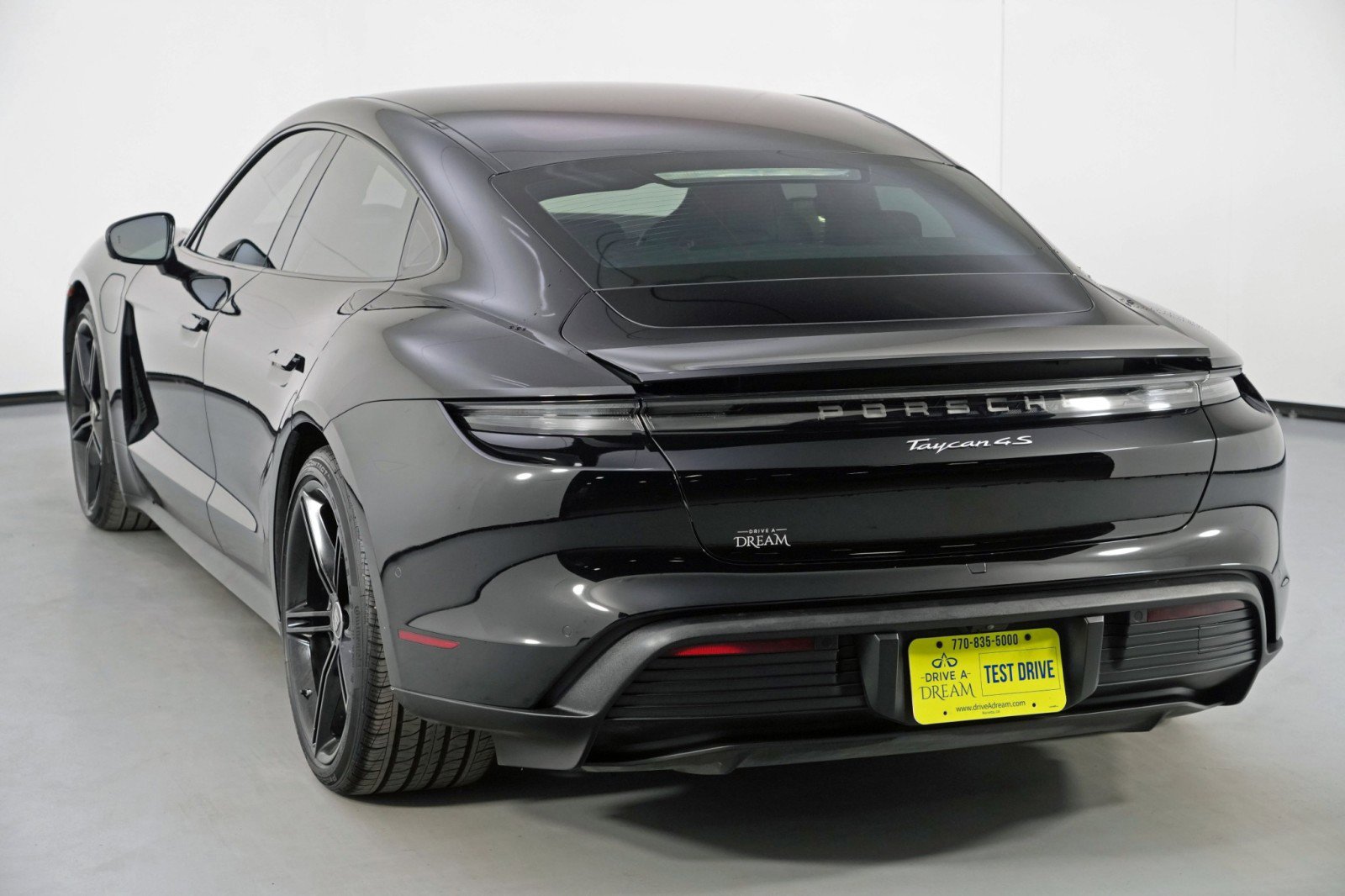 Used 2020 Porsche Taycan 4S image 52