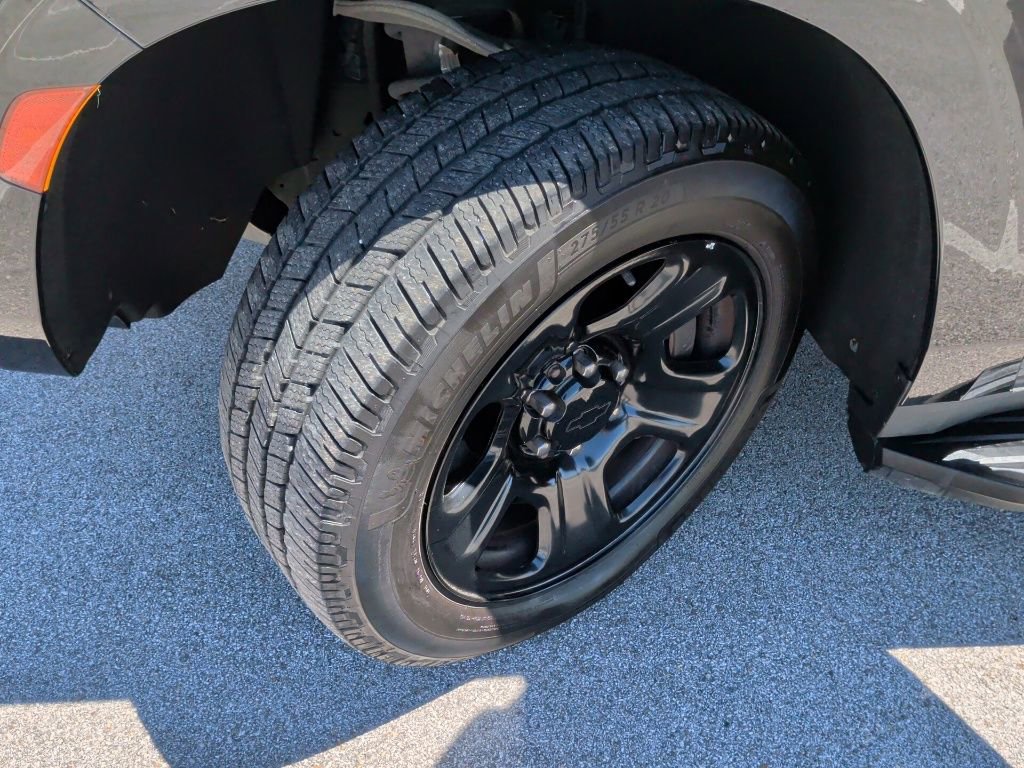 Used 2023 Chevrolet Tahoe 2WD w/ 1FL Safety Package image 45