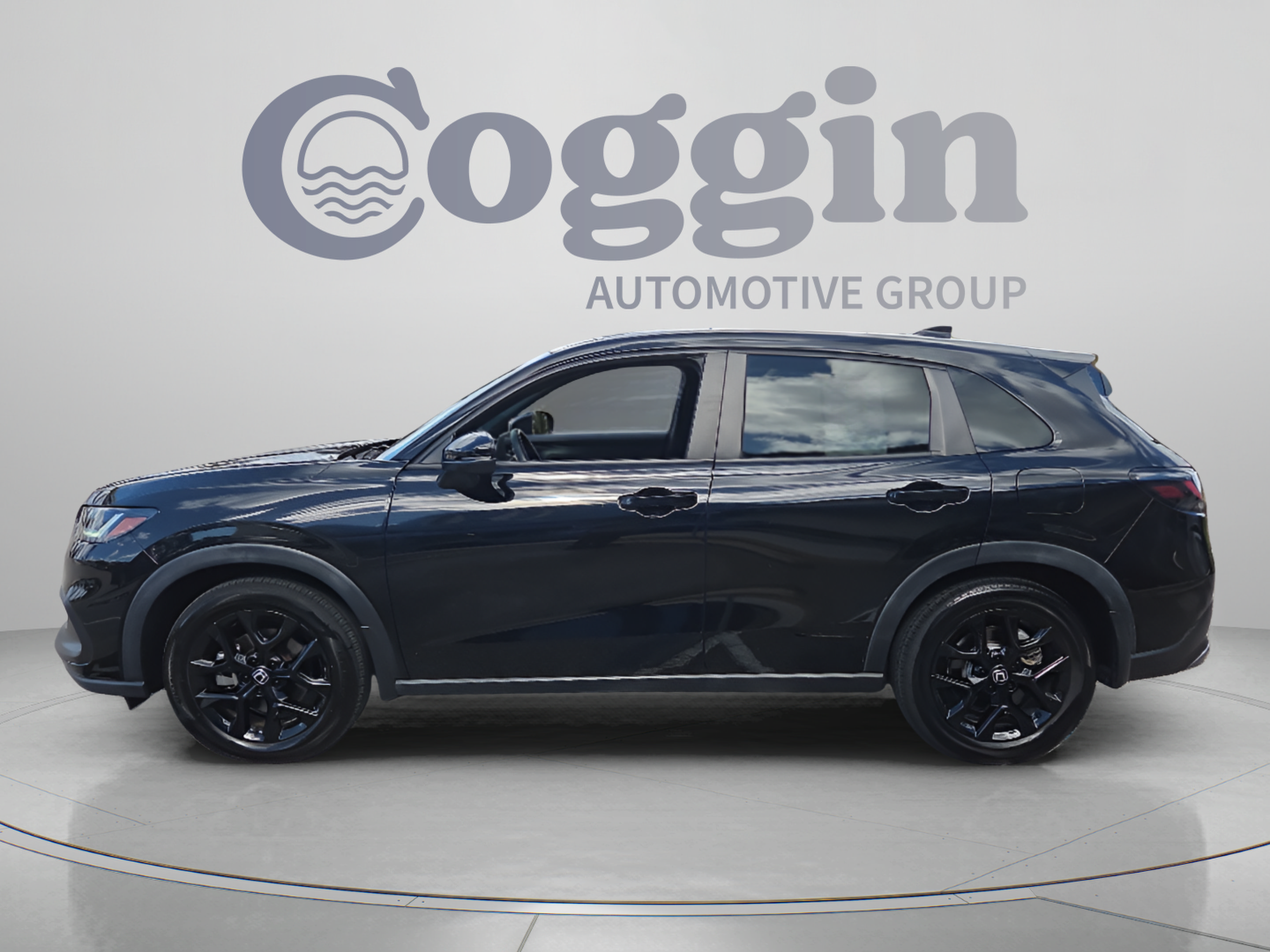 Used 2024 Honda HR-V Sport image 2