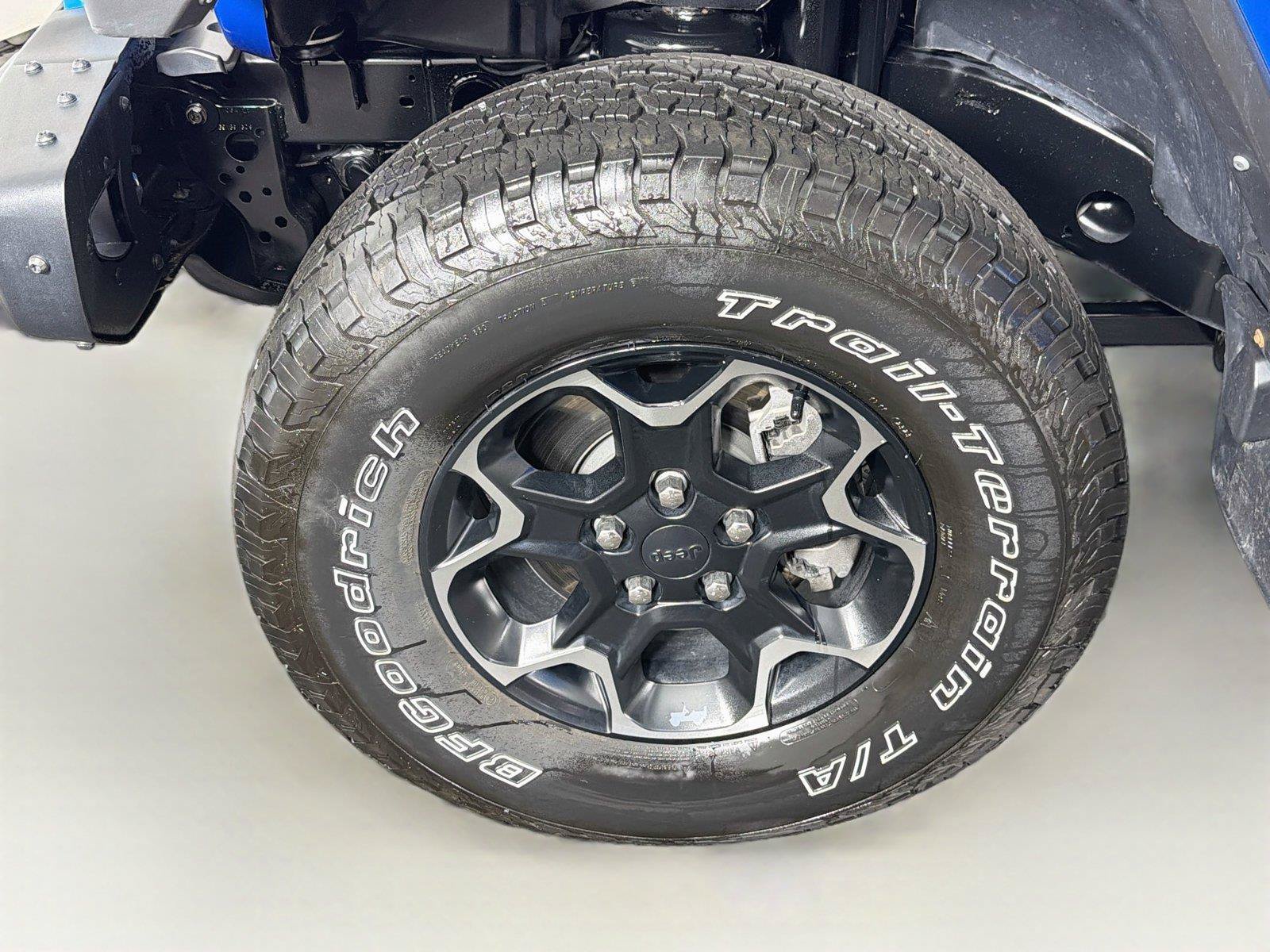 Used 2021 Jeep Wrangler Unlimited Rubicon 4xe w/ Steel Bumper Group AWD/4WD image 34