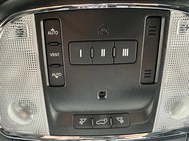 Used 2020 Jeep Grand Cherokee Altitude image 25