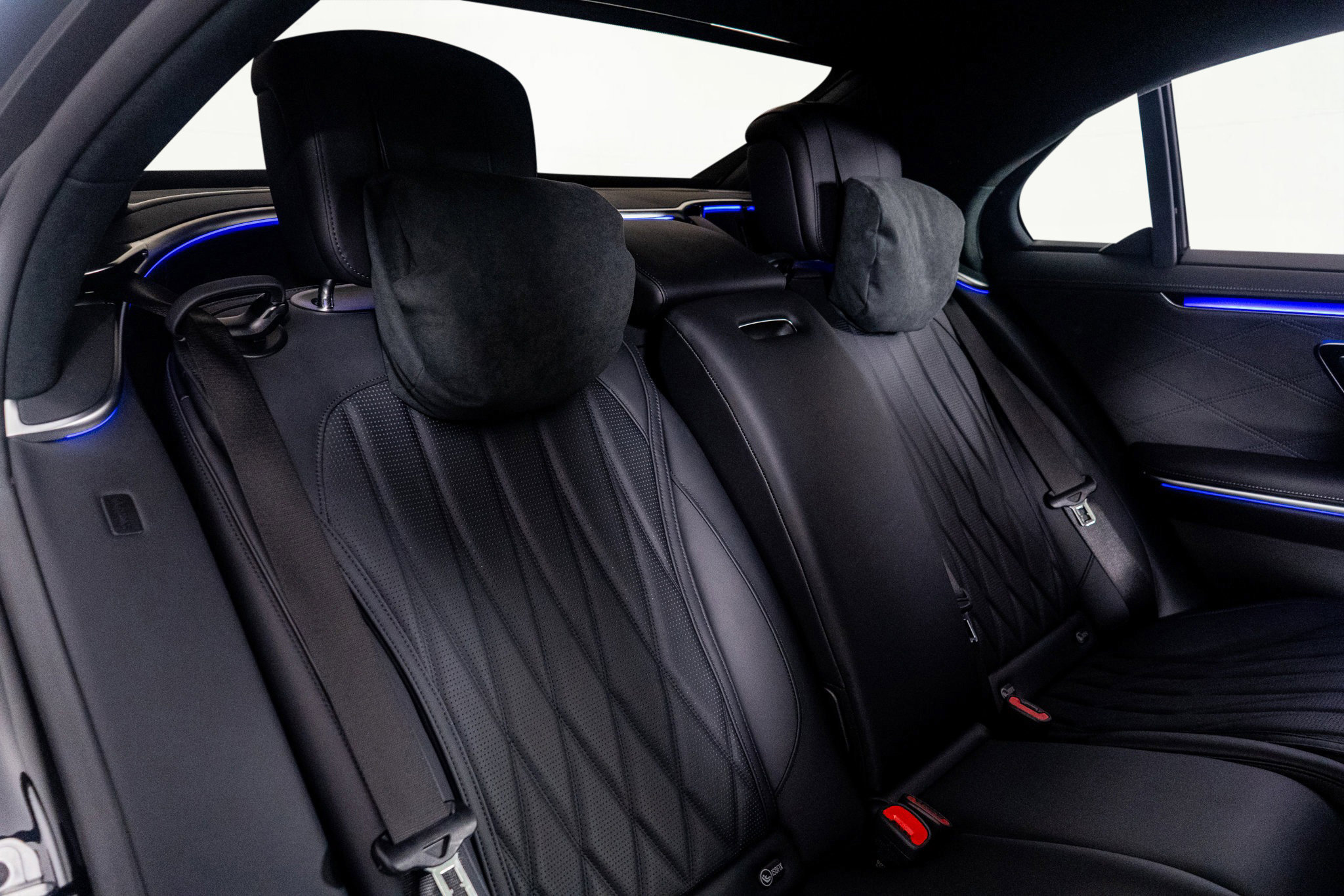 Used 2025 Mercedes-Benz S 63 AMG S w/ AMG Night Package image 37