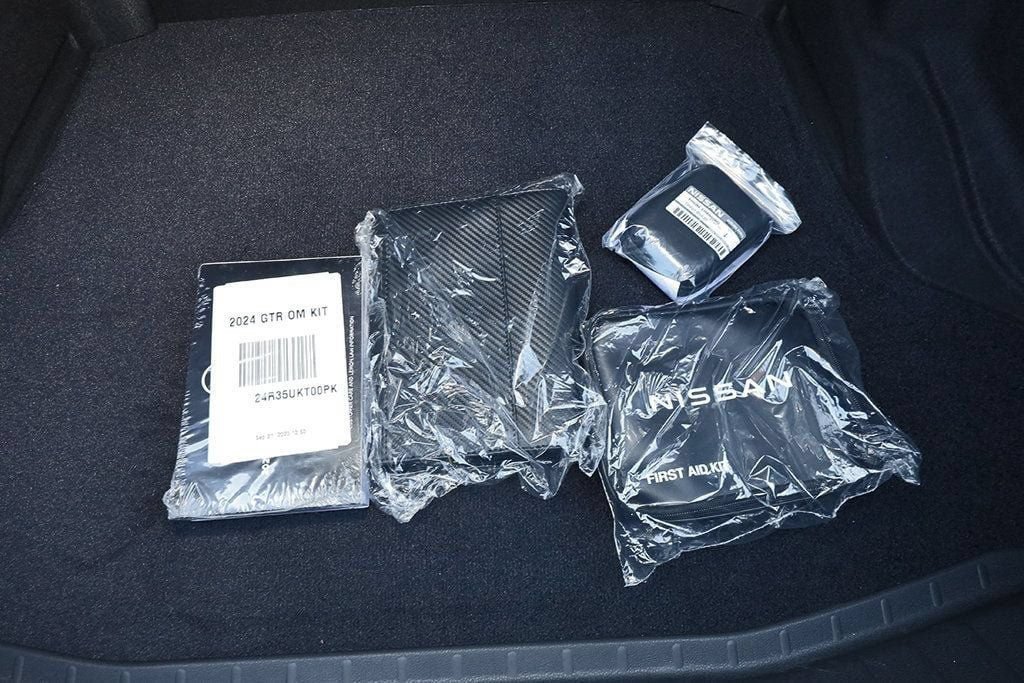 Used 2024 Nissan GT-R w/ Floor Mat Package AWD/4WD image 41