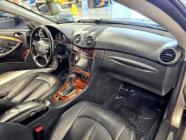 Used 2005 Mercedes-Benz CLK 500 Cabriolet image 11