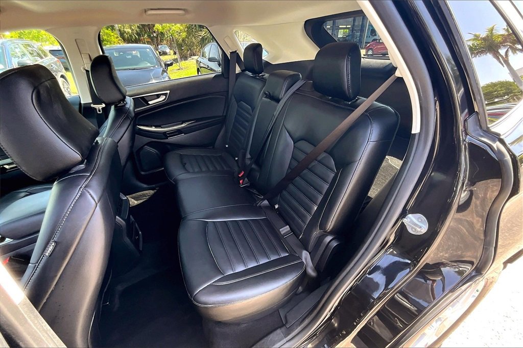 Used 2024 Ford Edge SEL image 16