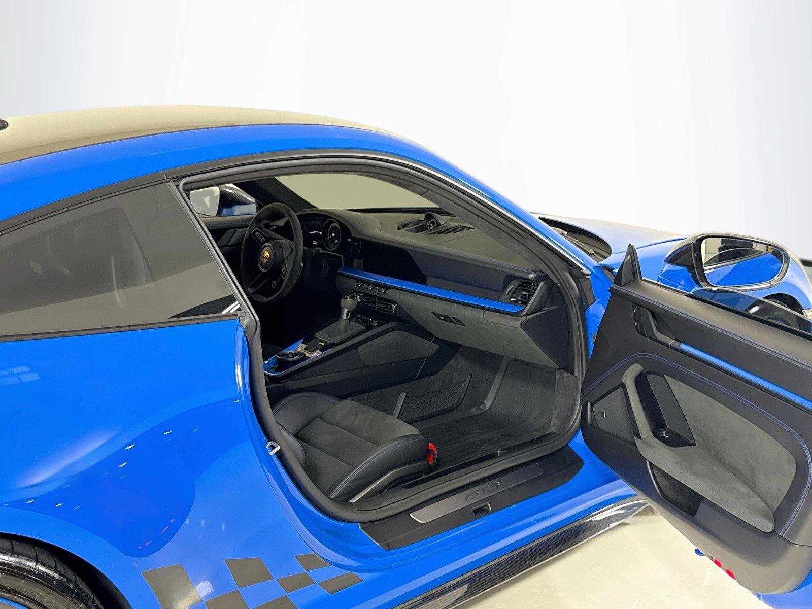 Used 2022 Porsche 911 GT3 RWD image 24