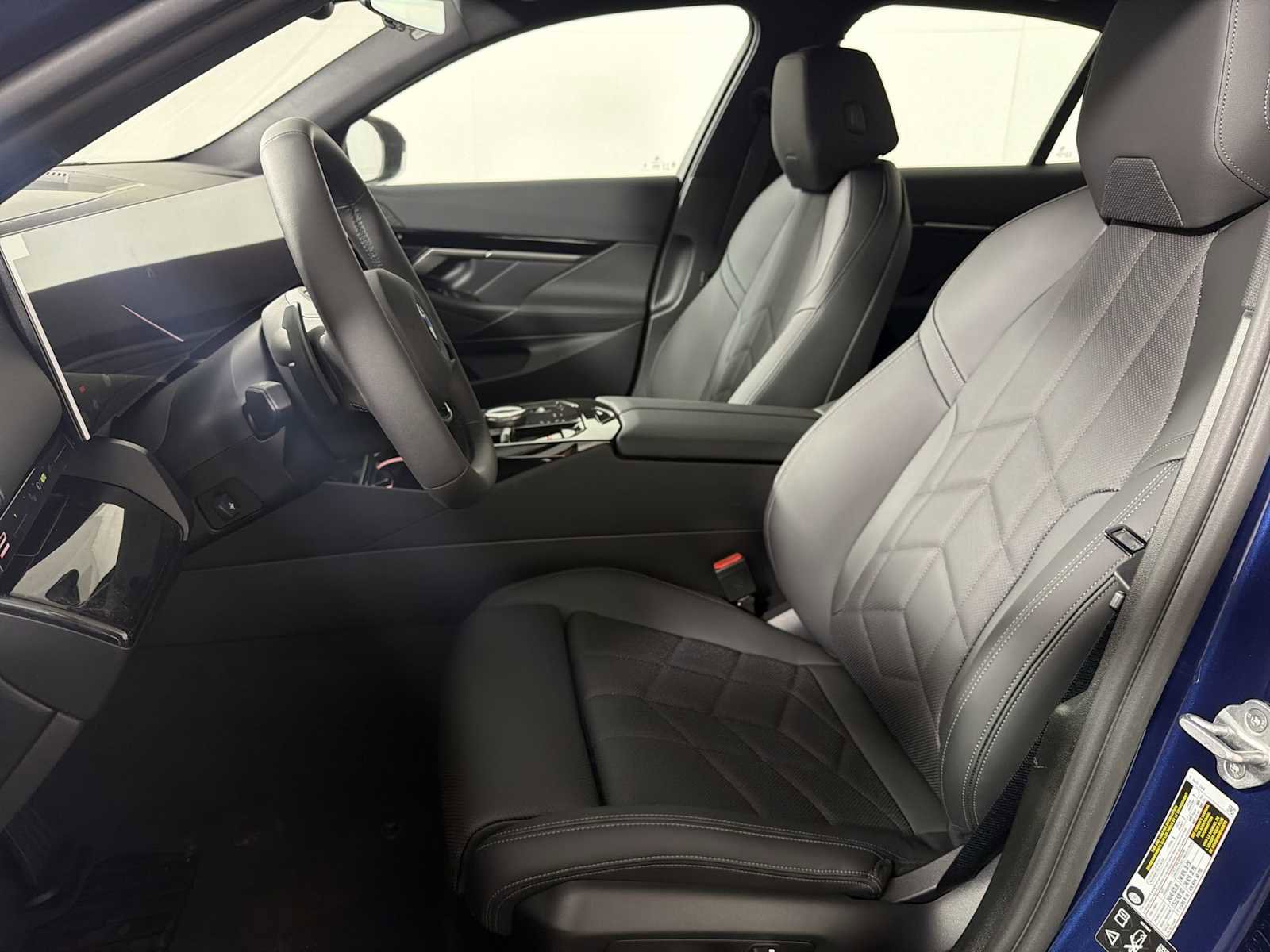 New 2026 BMW 530i xDrive w/ Premium Package image 11