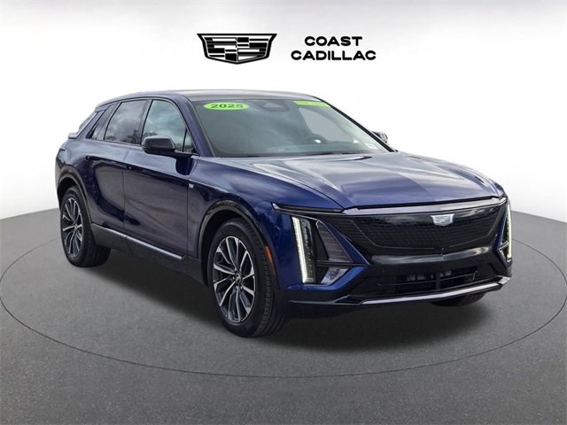 Certified 2025 Cadillac Lyriq Sport image 3