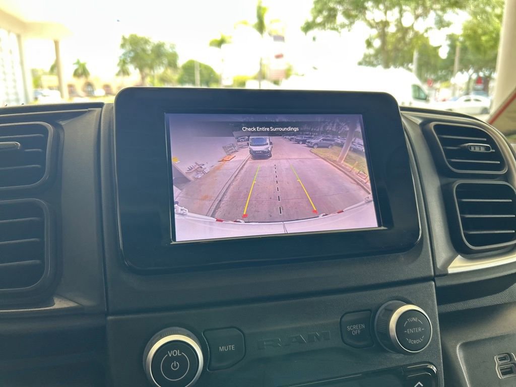 Used 2025 RAM ProMaster 2500 w/ Convenience Group FWD image 9