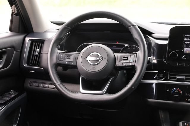 Certified 2025 Nissan Pathfinder SL AWD/4WD image 25