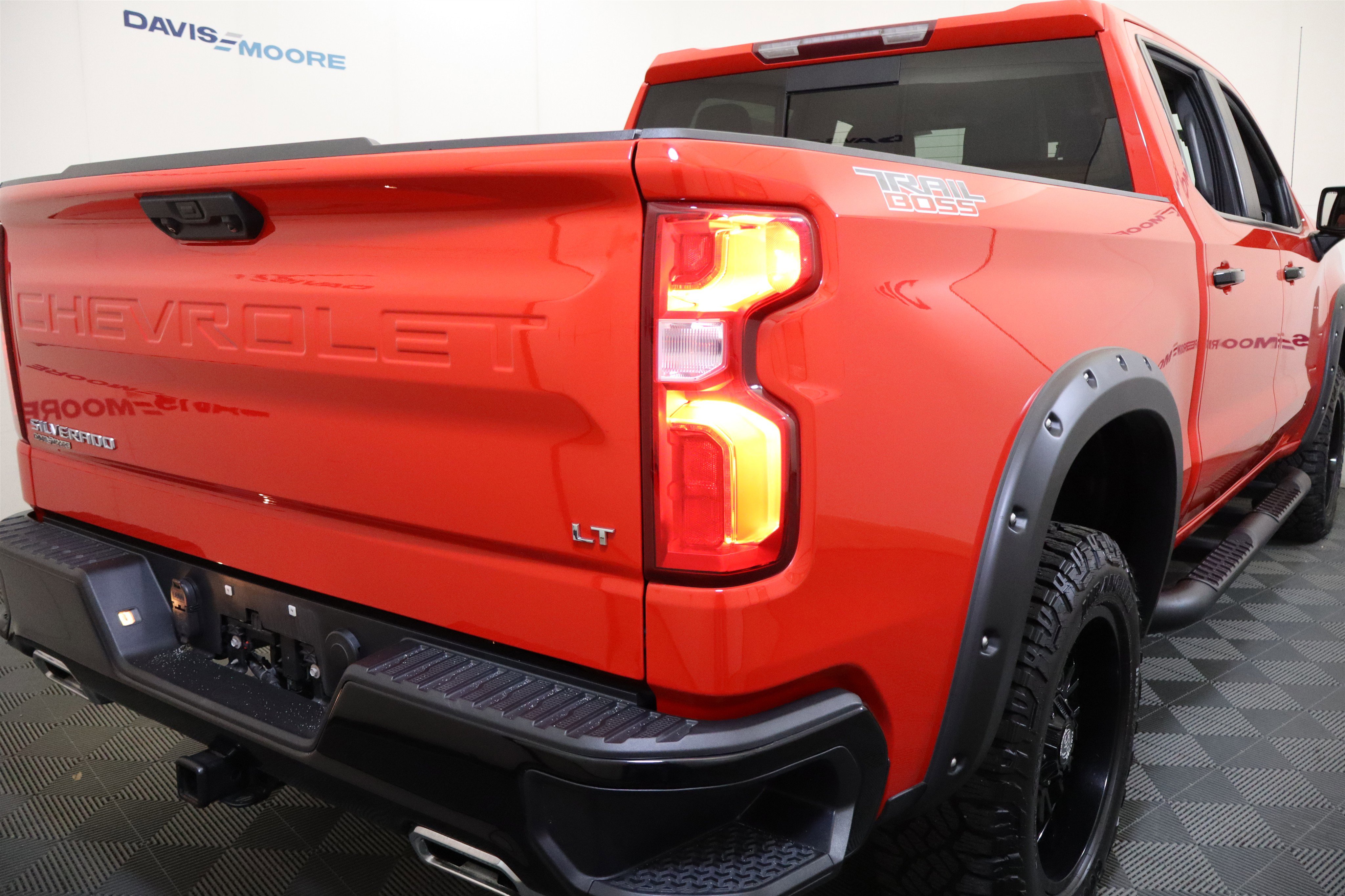 Used 2022 Chevrolet Silverado 1500 LT Trail Boss w/ Convenience Package II image 5