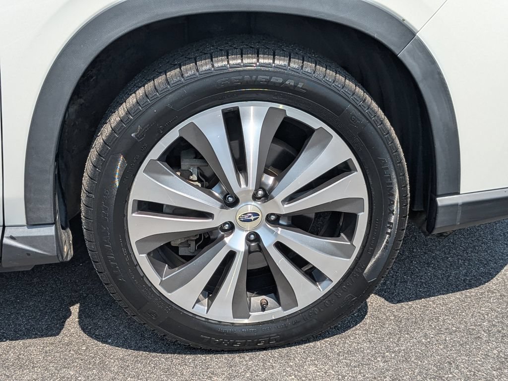 Used 2020 Subaru Ascent Limited w/ Technology Package AWD/4WD image 12