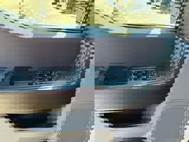 New 2025 Ford F550 4x4 SuperCab Super Duty image 19