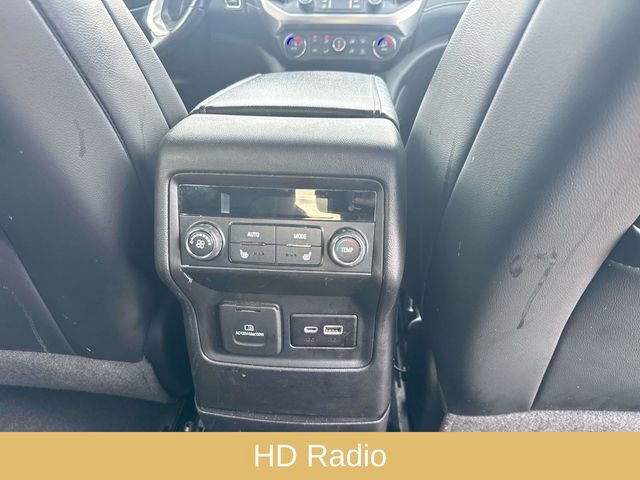 Used 2021 GMC Acadia SLT w/ Preferred Package image 13