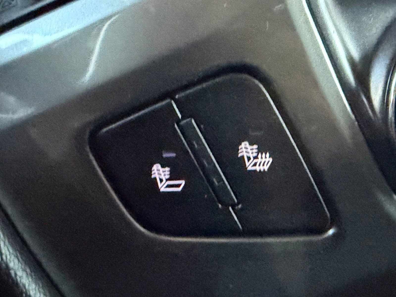 Used 2018 Chevrolet Silverado 1500 LT w/ All Star Edition image 21