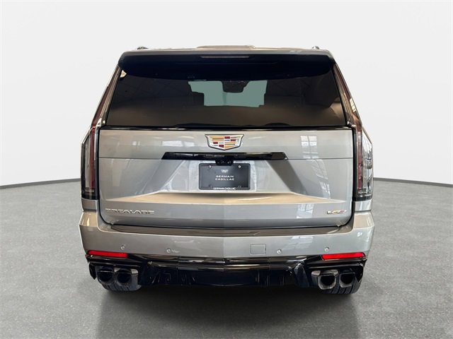 Used 2025 Cadillac Escalade V image 4