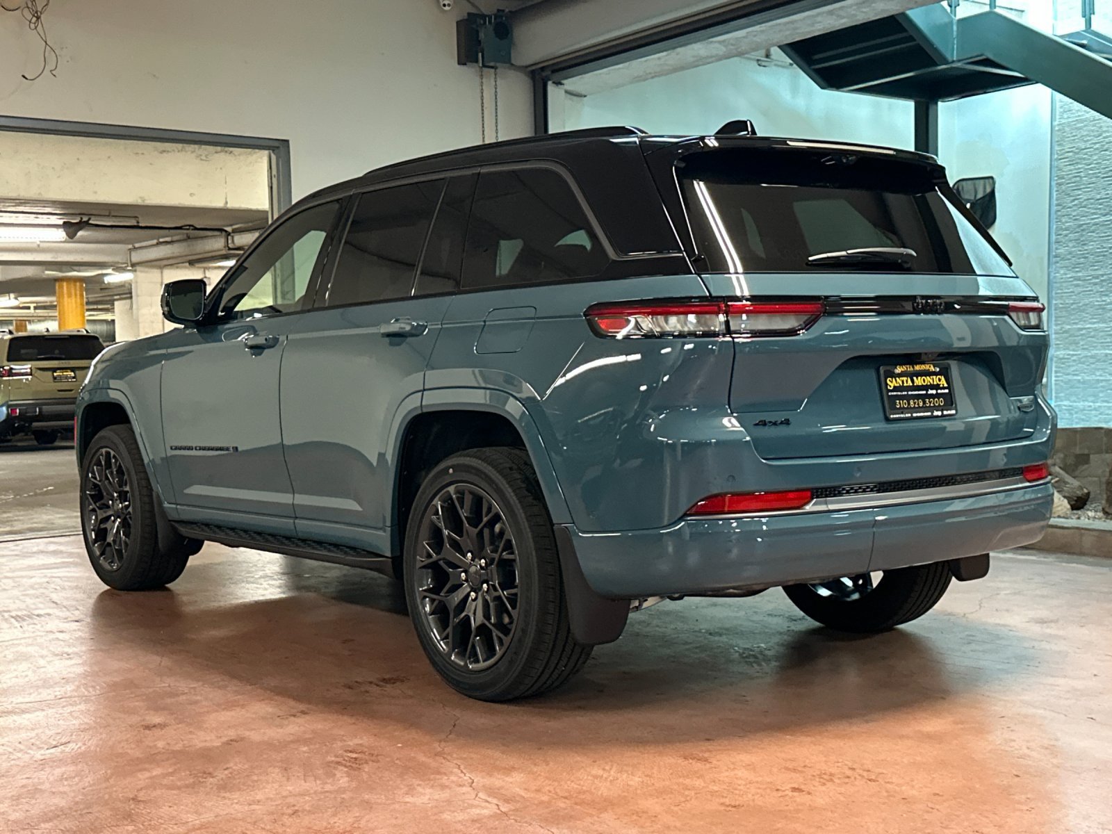New 2026 Jeep Grand Cherokee Summit w/ Obsidian Package AWD/4WD image 3