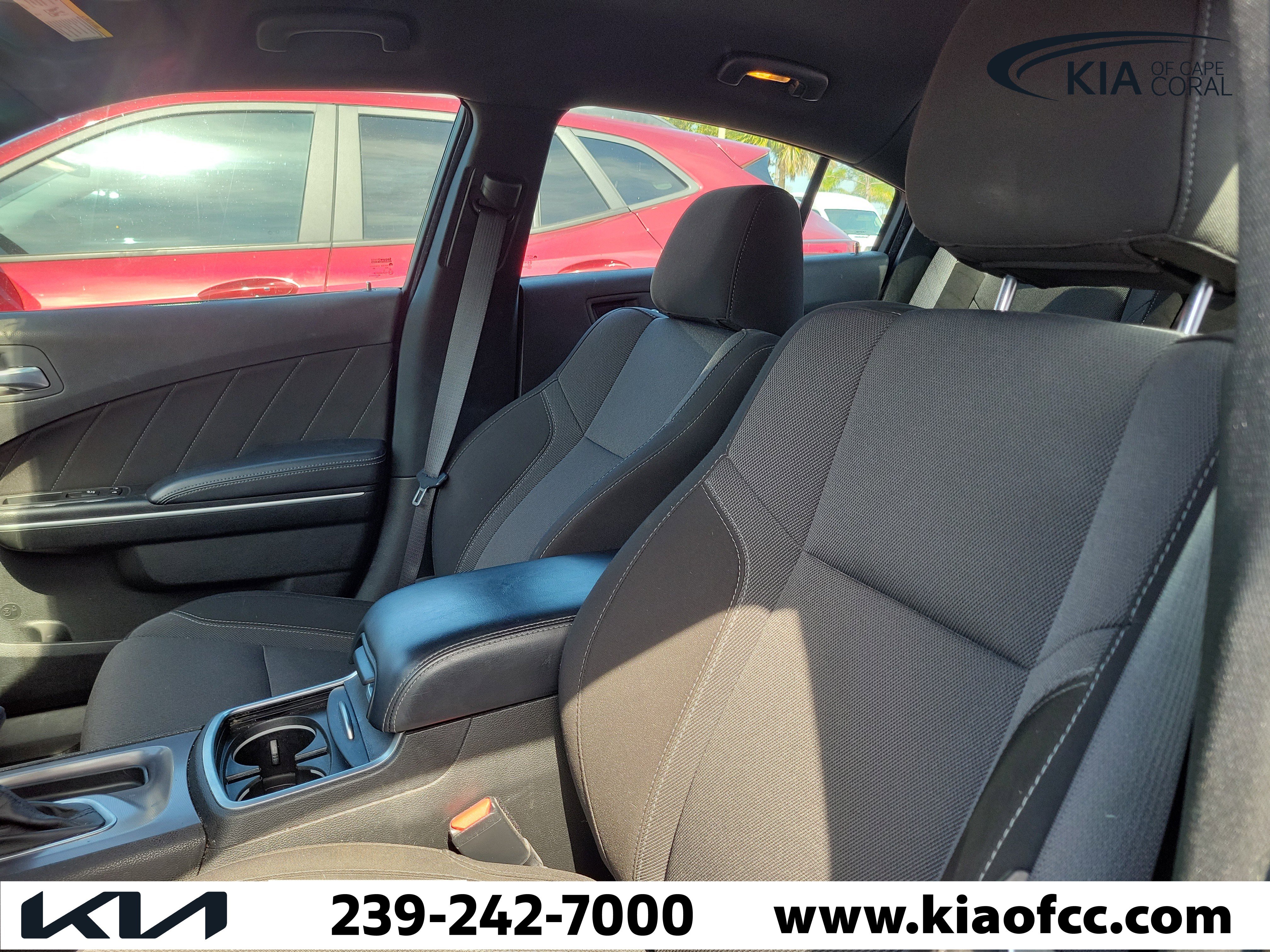 Used 2022 Dodge Charger SXT image 8