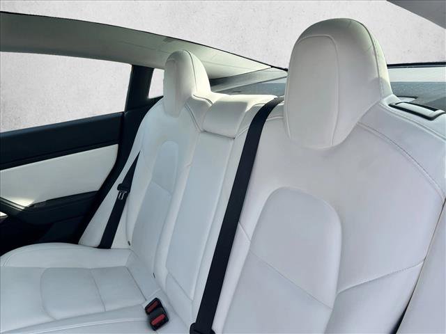 Used 2019 Tesla Model 3 Standard Range Plus image 16