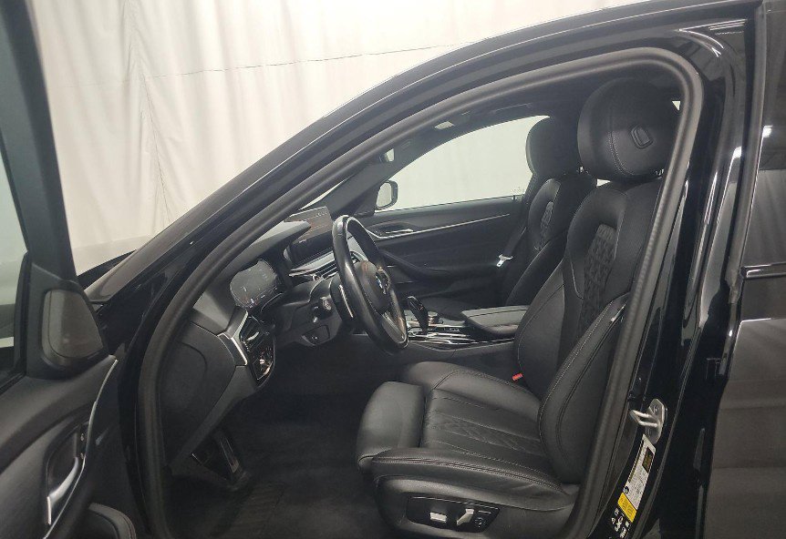 Used 2023 BMW 540i xDrive w/ M Sport Package AWD/4WD image 5