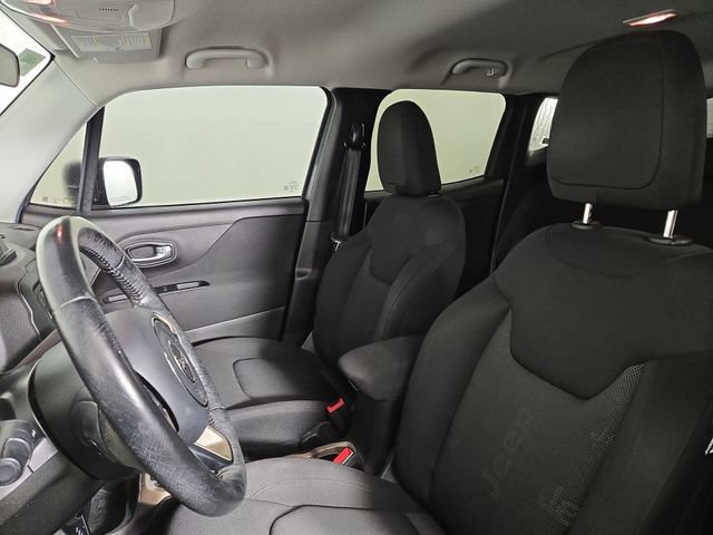 Used 2017 Jeep Renegade Latitude w/ Cold Weather Group AWD/4WD image 14