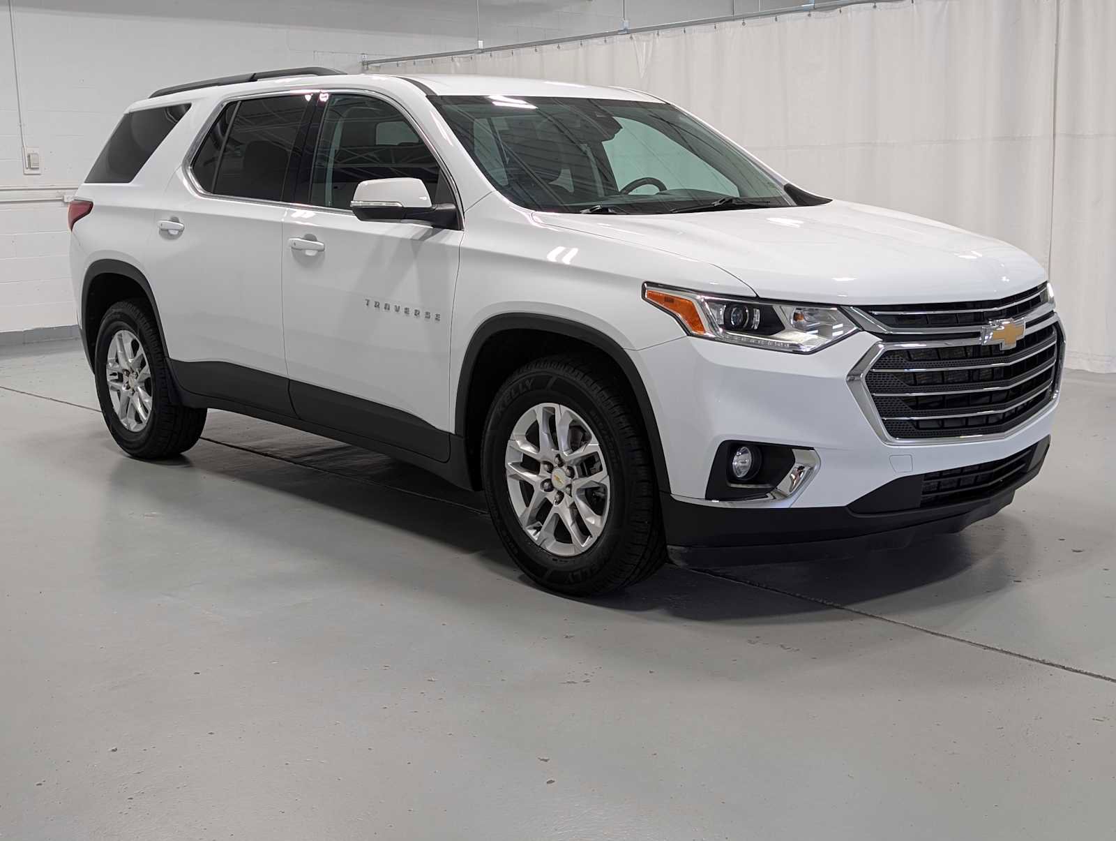 Used 2021 Chevrolet Traverse LT image 6