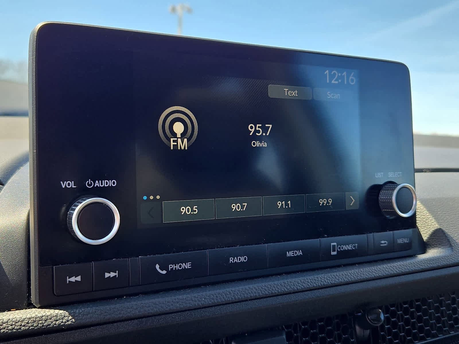 Used 2023 Honda CR-V EX image 18