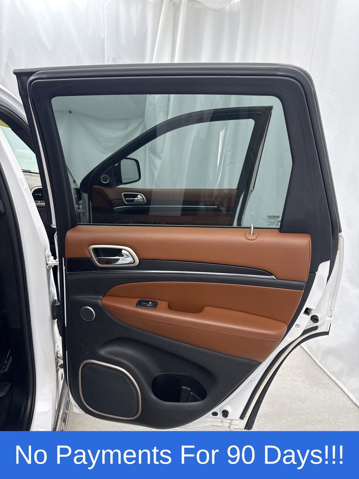 Used 2017 Jeep Grand Cherokee Summit AWD/4WD image 40