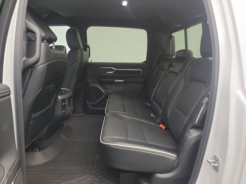 Used 2025 RAM 1500 Laramie AWD/4WD image 9
