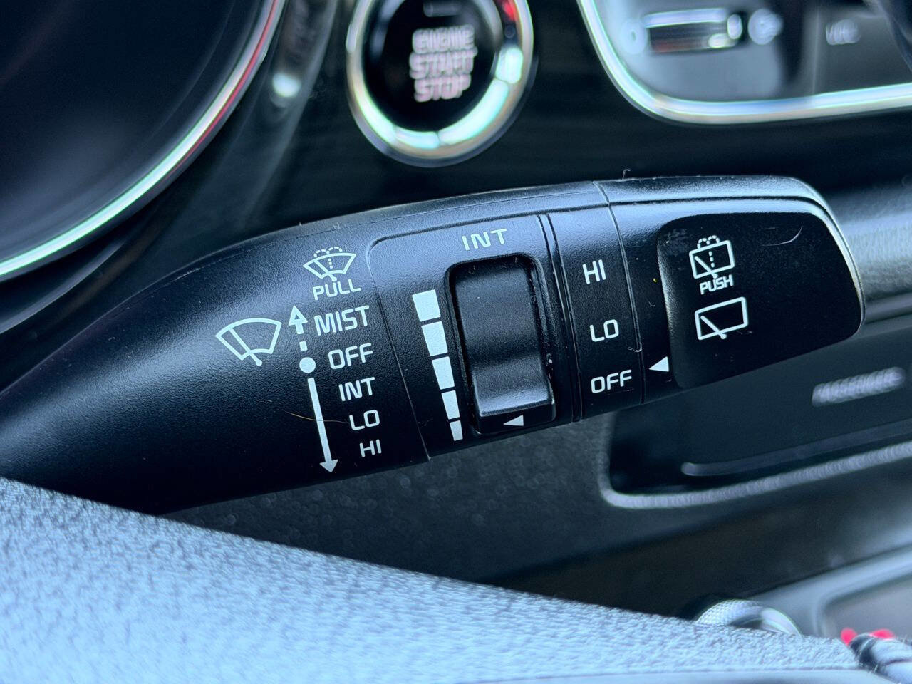 Used 2019 Kia Sedona EX w/ EX Premium Package FWD image 40