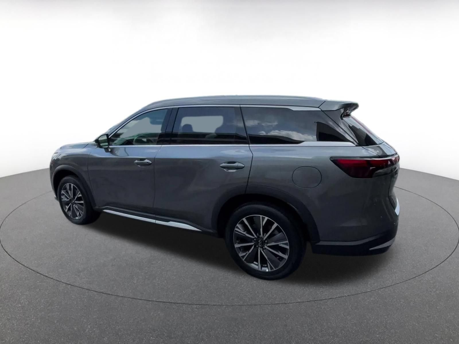 Used 2026 INFINITI QX60 Luxe FWD image 9