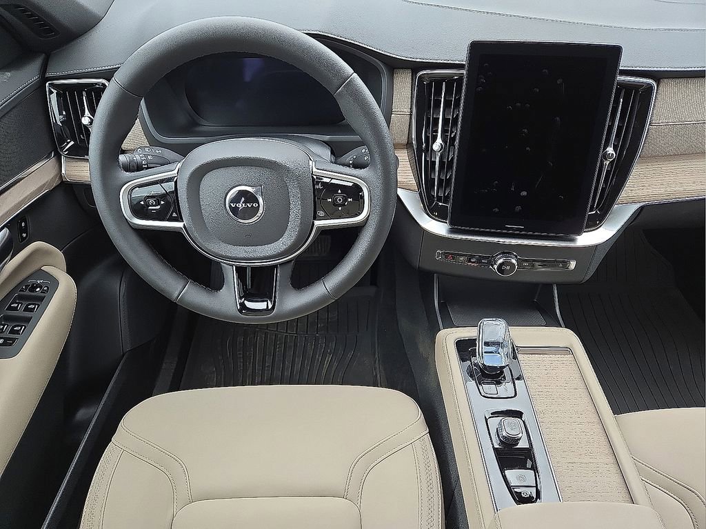New 2026 Volvo XC90 B5 Plus image 18