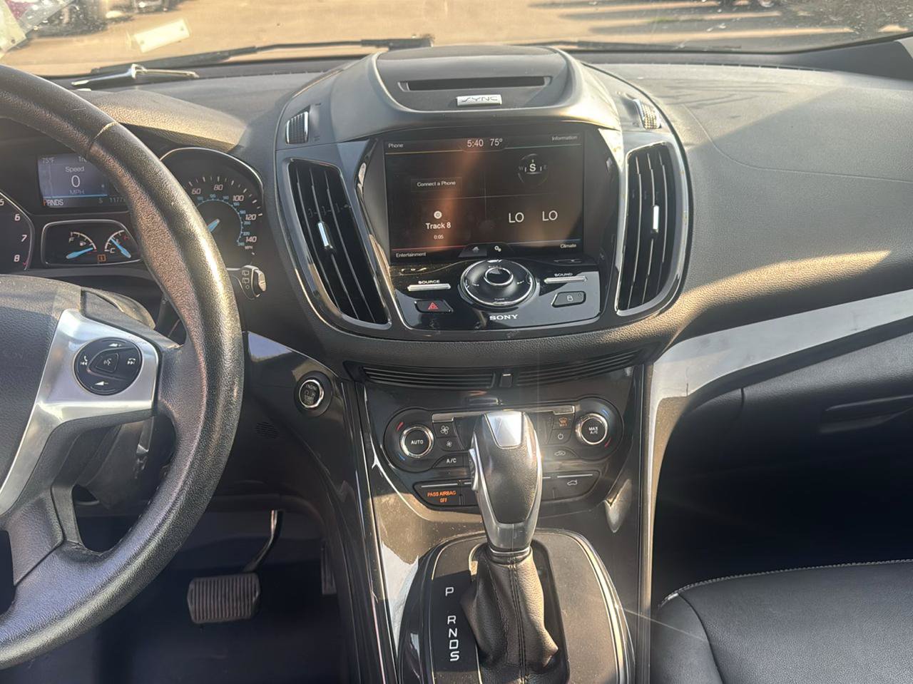 Used 2015 Ford Escape Titanium AWD/4WD image 10