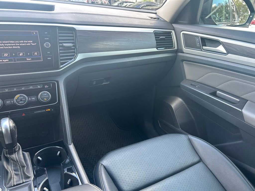Certified 2023 Volkswagen Atlas SE image 11
