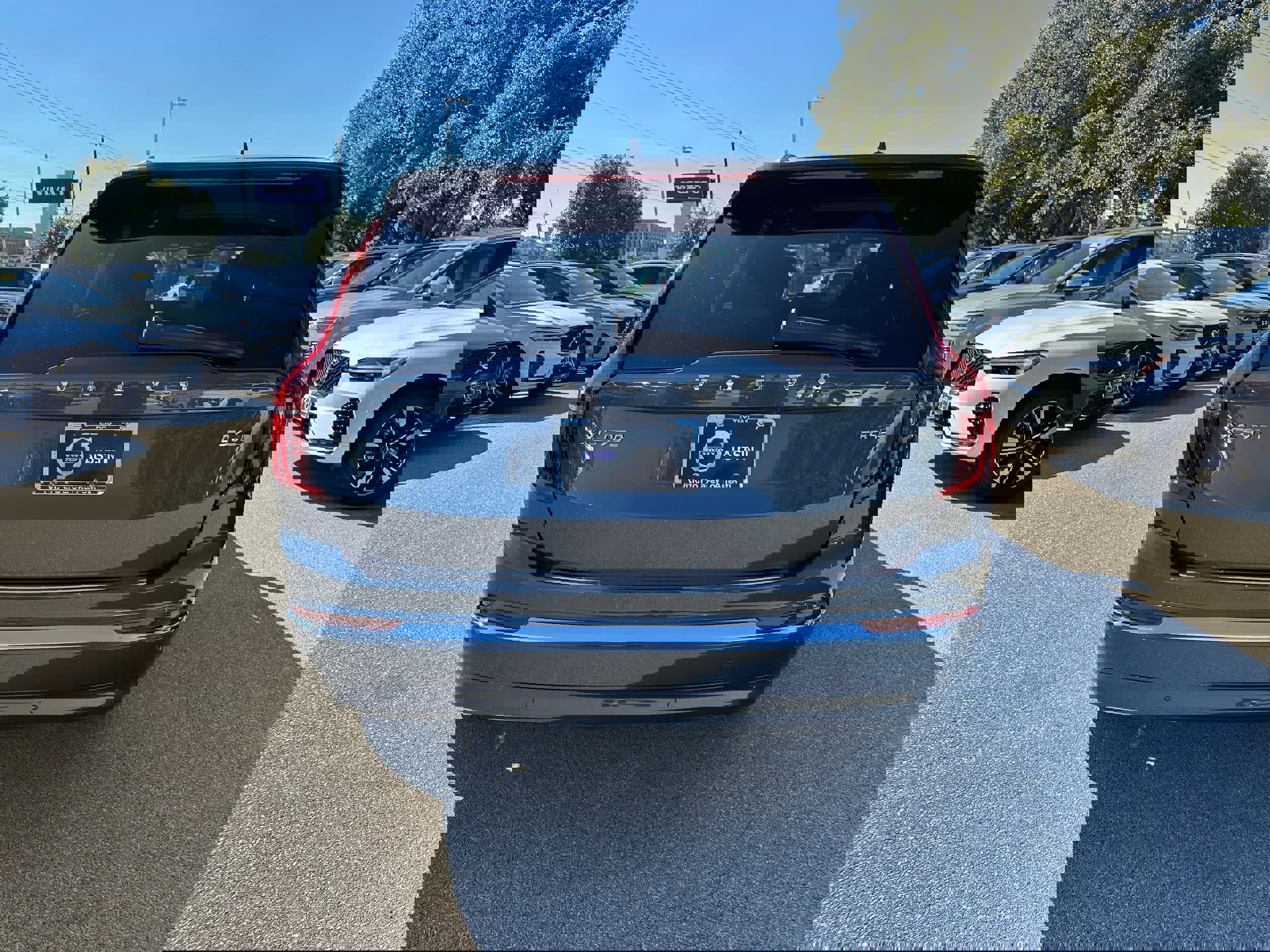 New 2026 Volvo XC90 B6 Plus w/ Protection Package Premier image 6