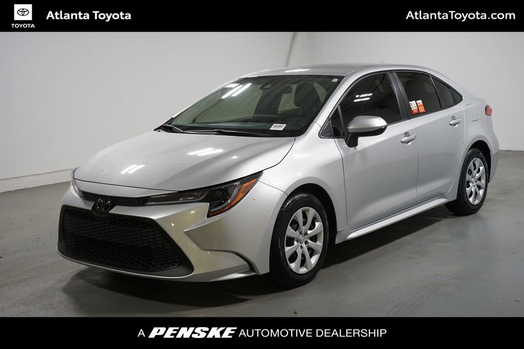 Certified 2022 Toyota Corolla LE image 1