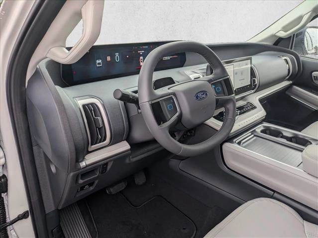 New 2026 Ford Expedition Active video 2